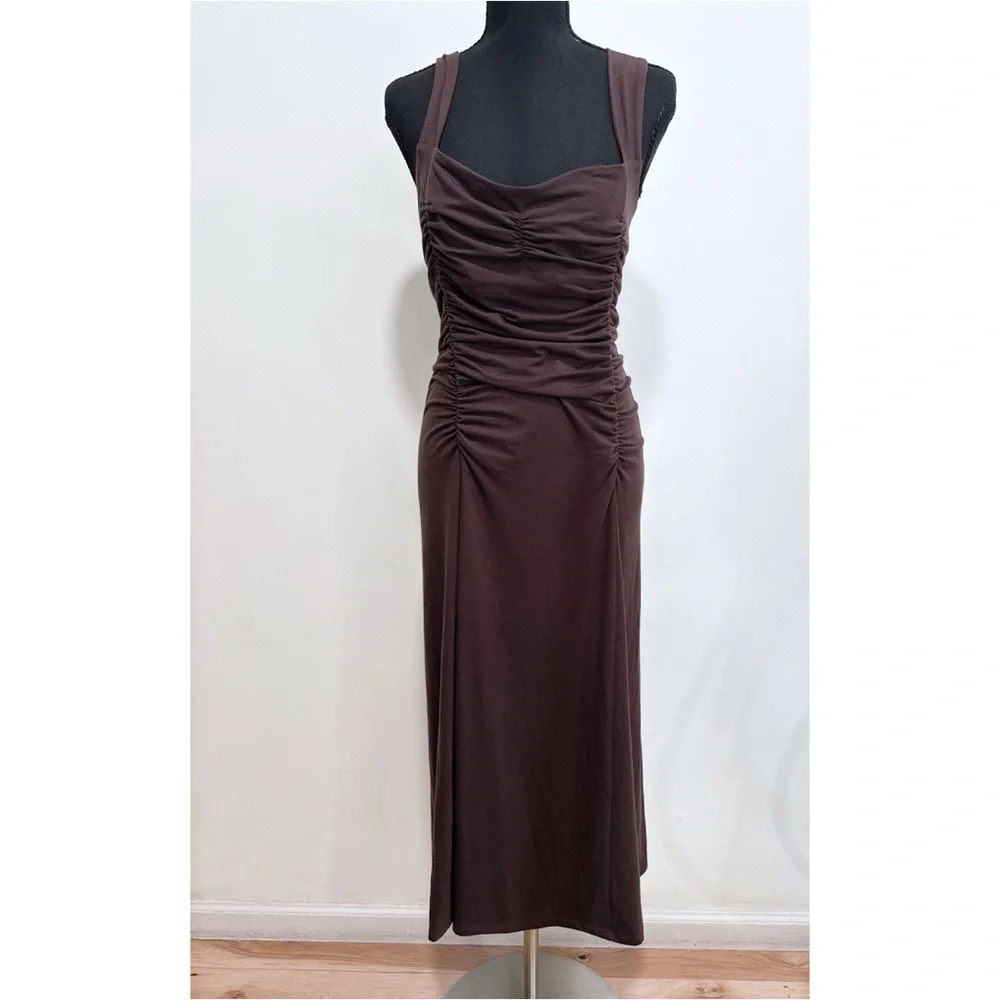 Reformation Suvi Knit Sweetheart Neckline Ruched Stretch Jersey Brown Midi Dress - Picture 2 of 13
